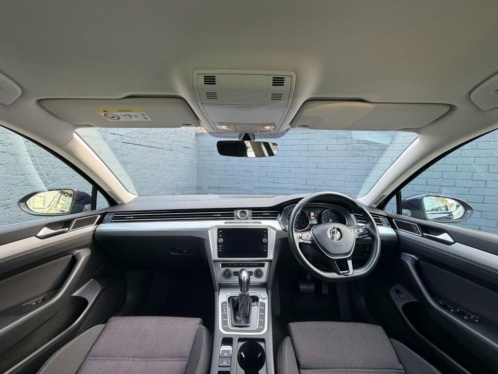 Volkswagen Passat 1.5L Se Business EF68KZJ Blue #2