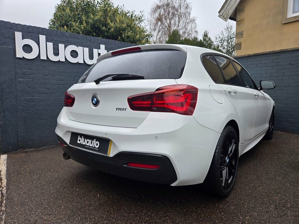 BMW 1 Series 1.5L M Sport Shadow Edition White #4