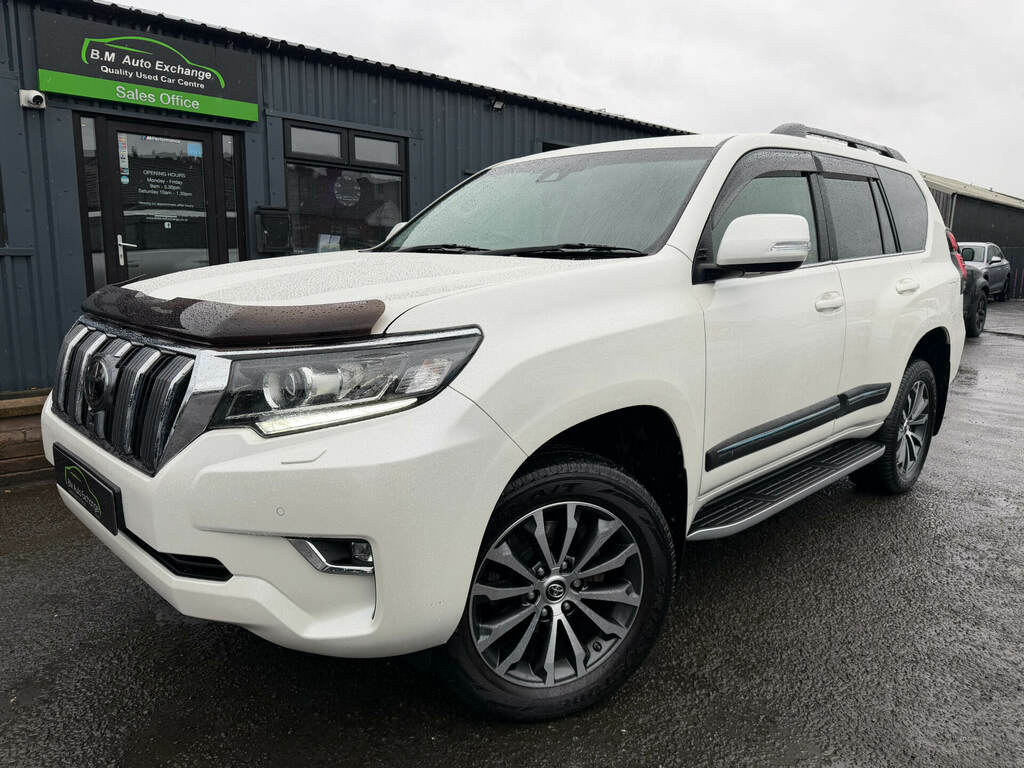 Toyota Land Cruiser 2.8 D-4d Invincible 7 Seats White