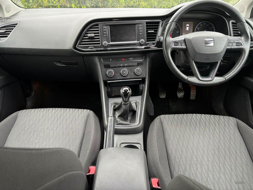 Seat Leon 1.6 Tdi Se Technology Pack CE63ZVK White #5