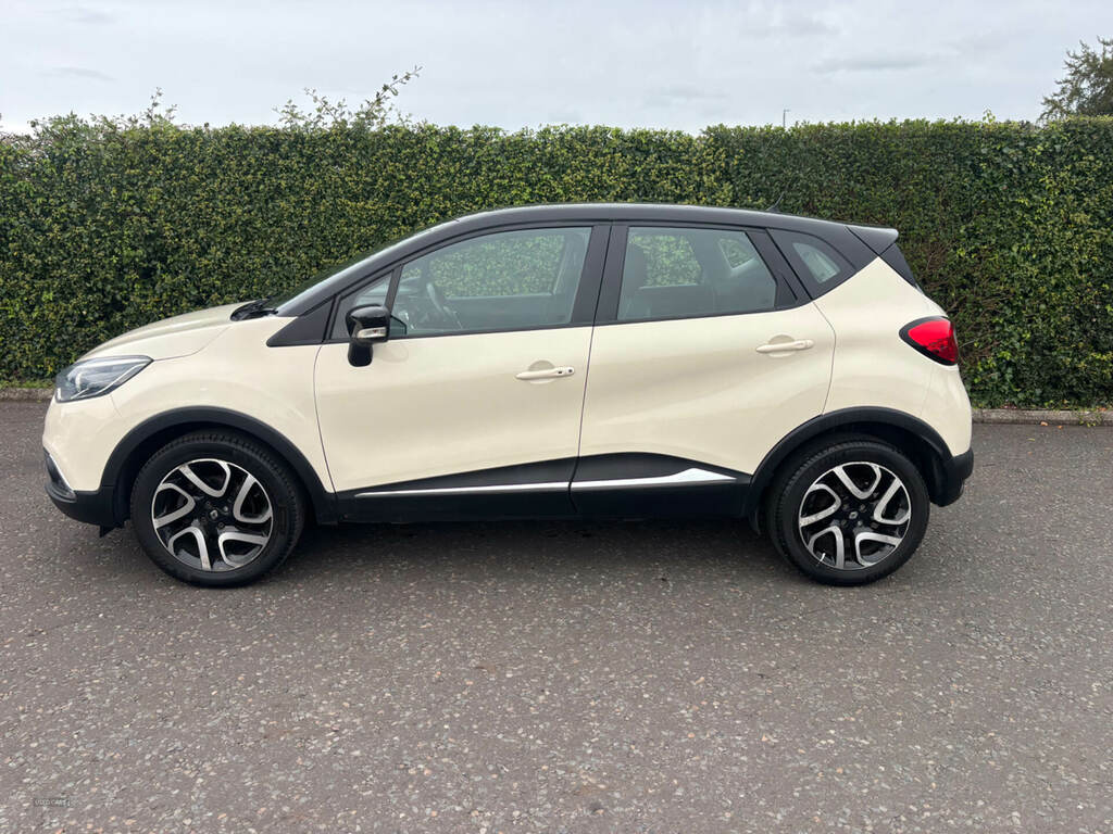 Renault Captur 1.5 Dci 90 Dynamique Medianav Energy WFZ2961 Black #3