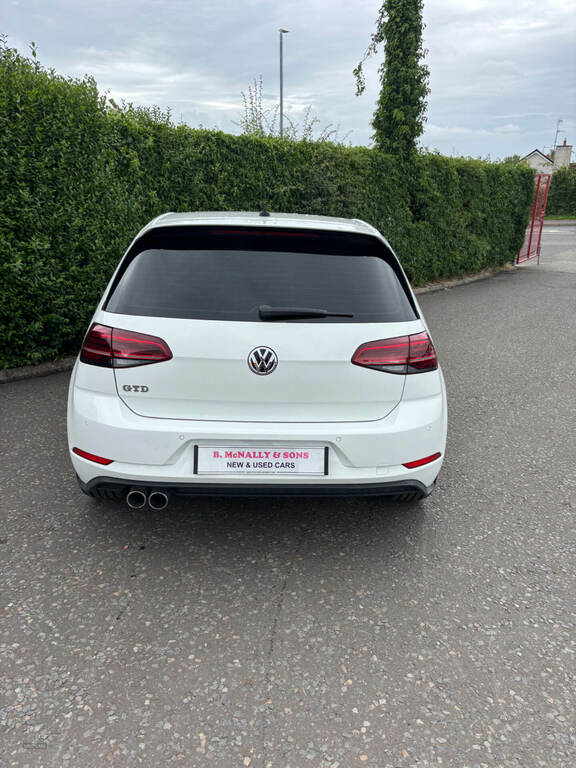 Volkswagen Golf 2.0 Tdi 184 Gtd Dsg NC19JZT White #4
