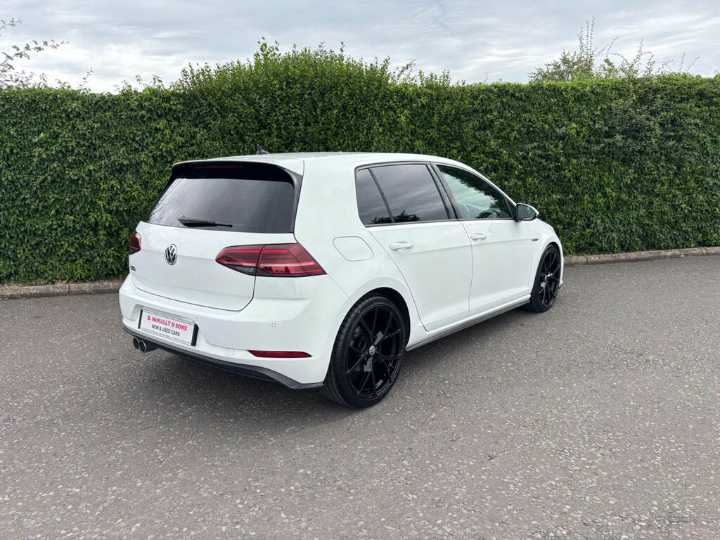 Volkswagen Golf 2.0 Tdi 184 Gtd Dsg NC19JZT White #3