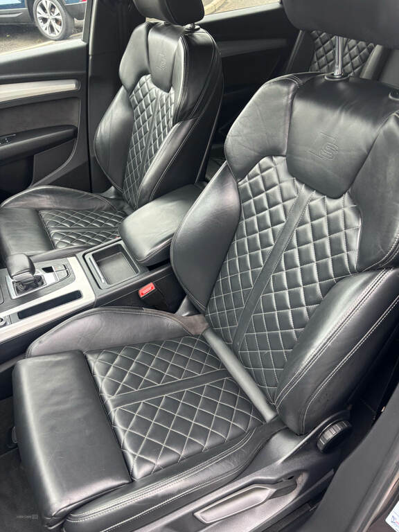 Audi Q5 40 Tdi Quattro S Line S Tronic SR19VOF Grey #5