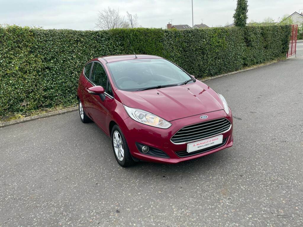Ford Fiesta 1.25 82 Zetec JRZ3970 Red #2