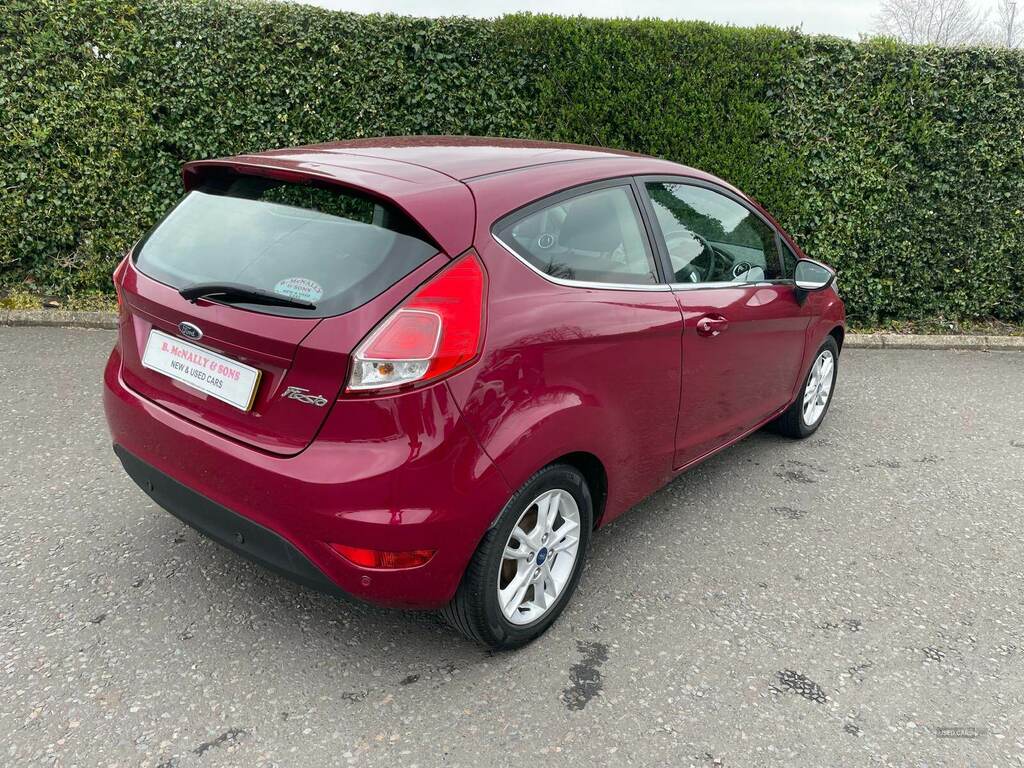 Ford Fiesta 1.25 82 Zetec JRZ3970 Red #4