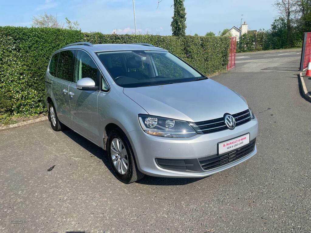 Volkswagen Sharan 2.0 Tdi Scr 150 Se Nav Dsg Silver