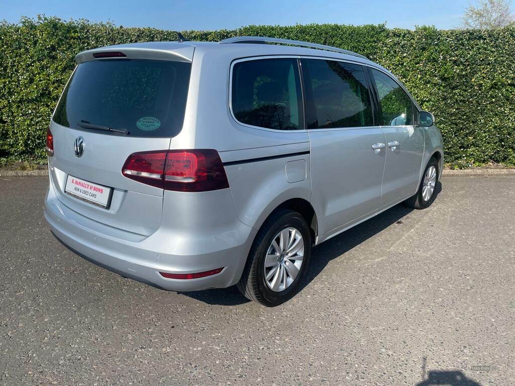 Volkswagen Sharan 2.0 Tdi Scr 150 Se Nav Dsg Silver #2