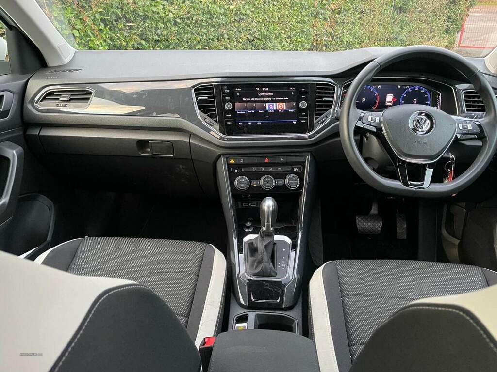 Volkswagen T-Roc 1.5 Tsi Evo Sel Dsg White #3
