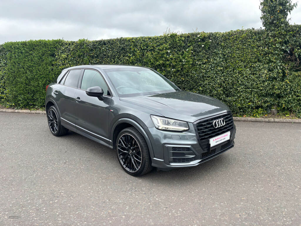 Audi Q2 30 Tdi Black Edition Grey