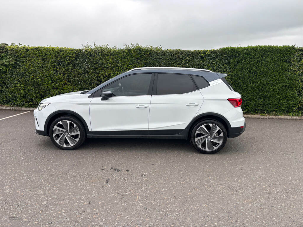 Seat Arona 1.0 Tsi 115 Fr Sport Dsg HSZ9042 White #3