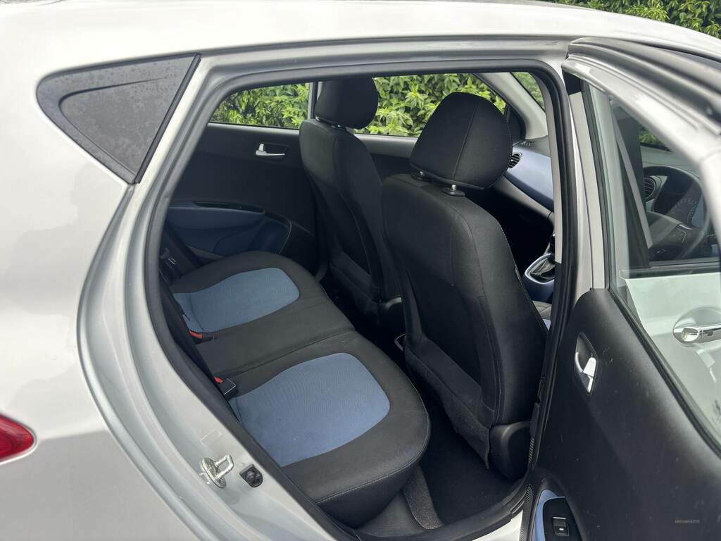 Hyundai I10 1.2 Premium Se DGZ9172 Silver #4
