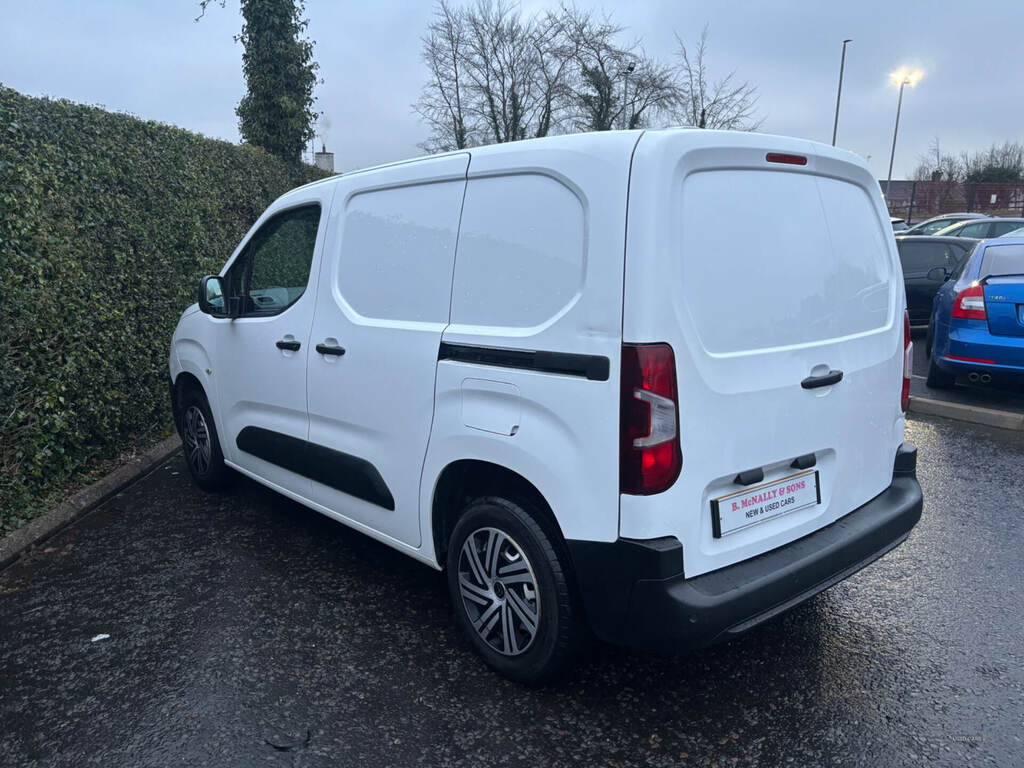 Citroen Berlingo 1.5 Bluehdi 650Kg X 75Ps YHZ1767 White #3