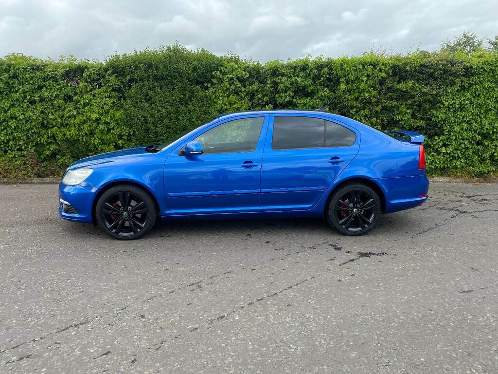 Skoda Octavia 2.0 Tdi Cr Vrs Blackline Blue #3