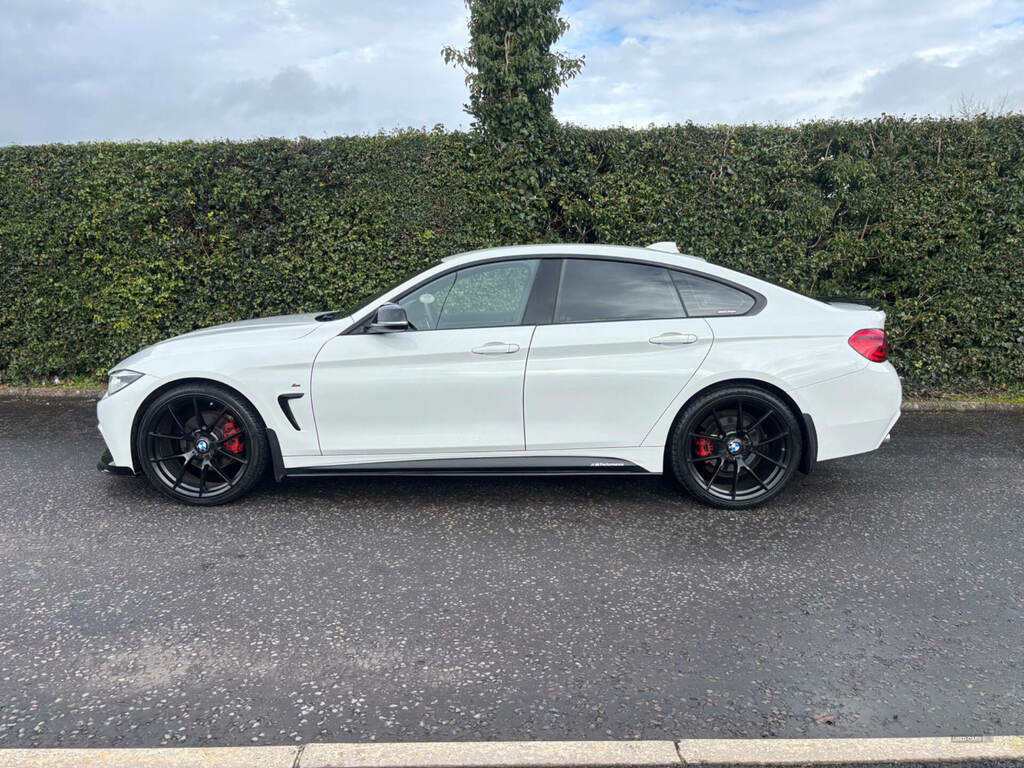 BMW 4 Series 420D 190 M Sport Professional Media YR68WWY White #3