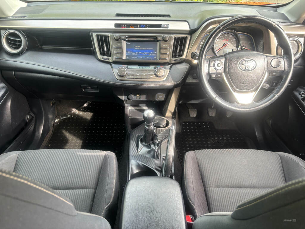 Toyota Rav 4 2.0 D-4d Icon FP15LHV Red #4