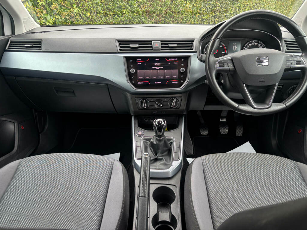 Seat Arona 1.6 Tdi 115 Se Technology Lux Ez DC19ETE White #4