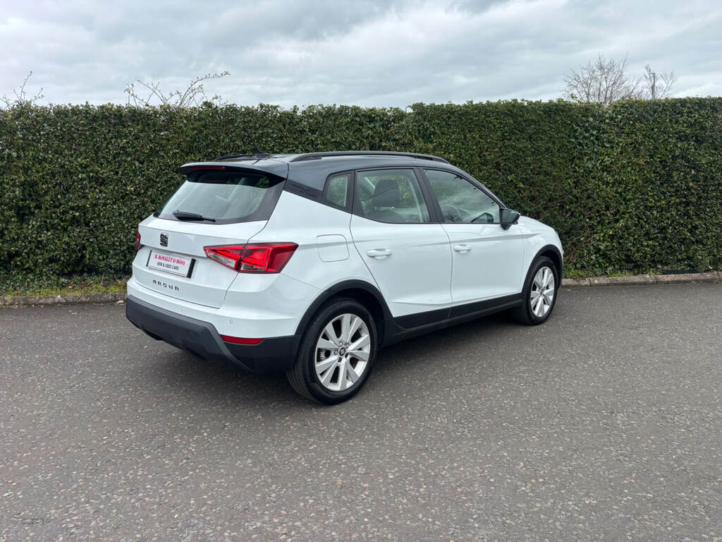 Seat Arona 1.6 Tdi 115 Se Technology Lux Ez DC19ETE White #2