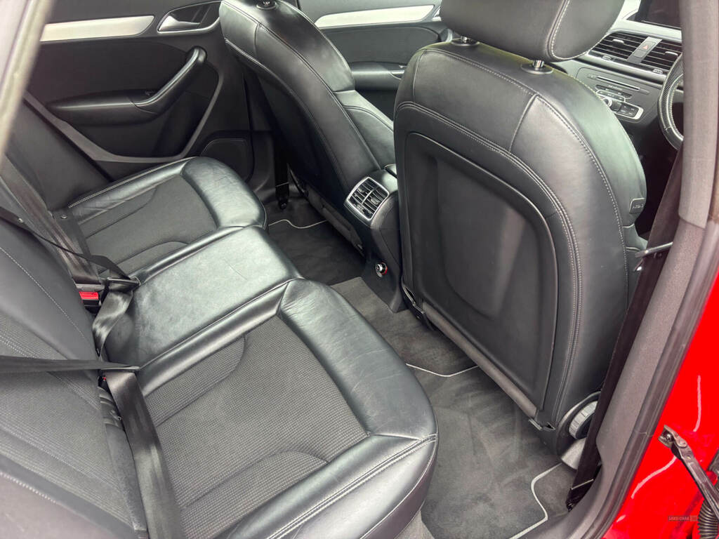 Audi Q3 2.0 Tdi S Line HHZ151 Red #2