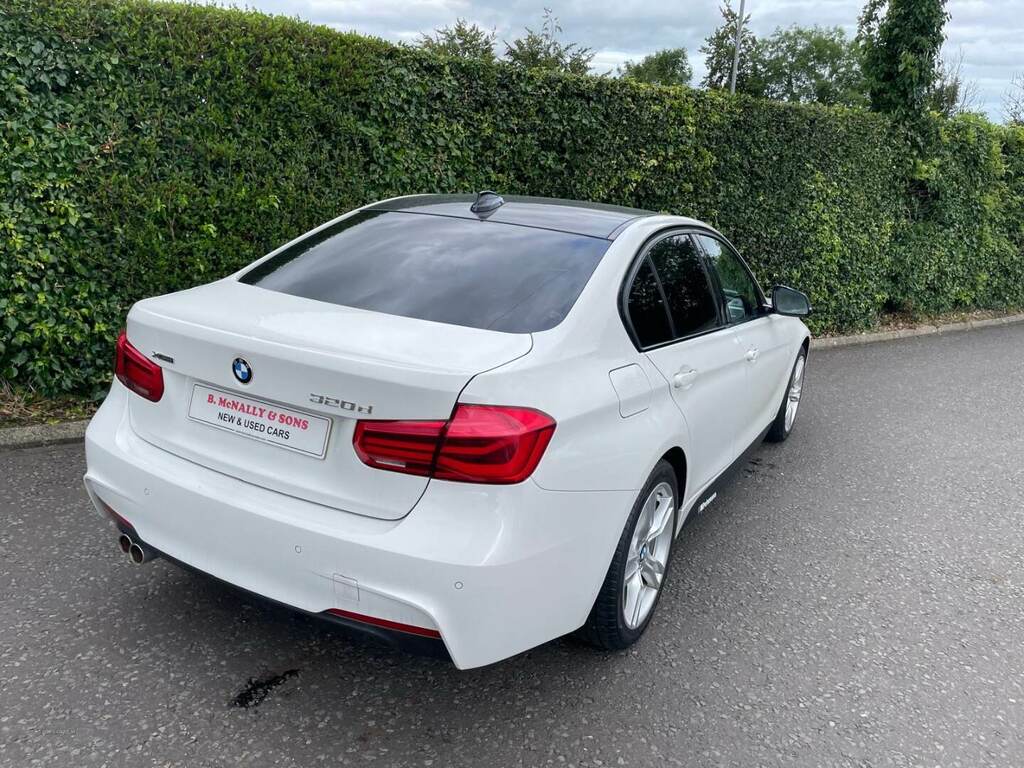 BMW 3 Series 320D Xdrive M Sport Step White