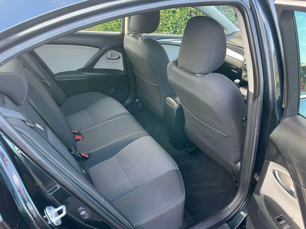 Toyota Avensis 1.6D Business Edition Grey #4