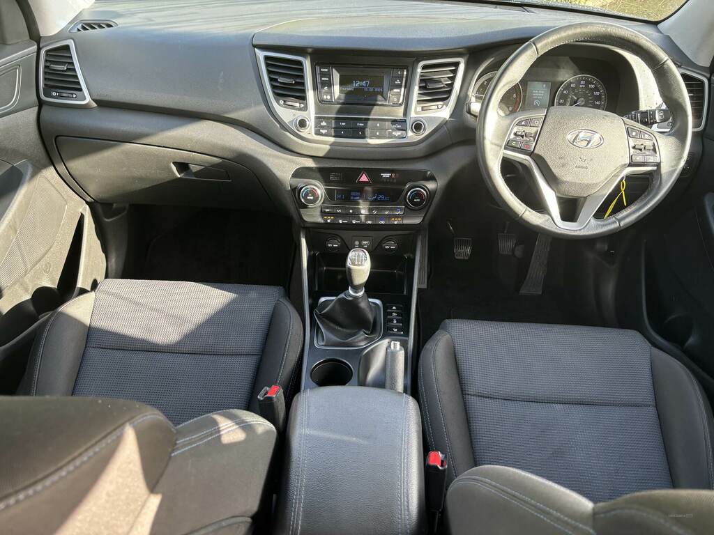 Hyundai Tucson 1.7 Crdi Blue Drive Se 2Wd Grey #5