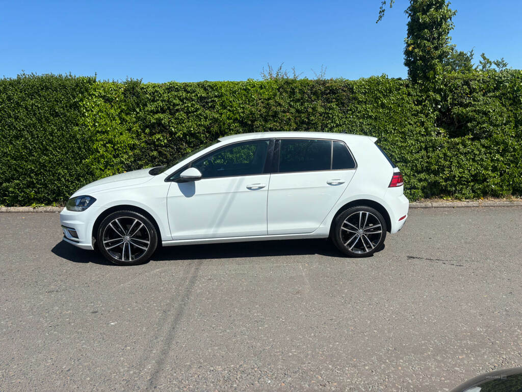 Volkswagen Golf 1.6 Tdi Match OGZ8334 White #3