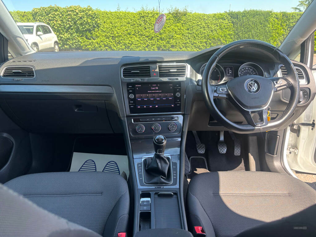 Volkswagen Golf 1.6 Tdi Match OGZ8334 White #4
