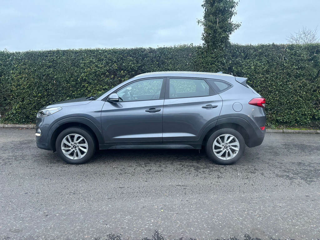 Hyundai Tucson 1.6 Gdi Blue Drive Se Nav 2Wd HGZ9285 Grey #3