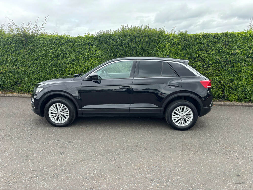 Volkswagen T-Roc 1.6 Tdi S MF69KHG Black #3