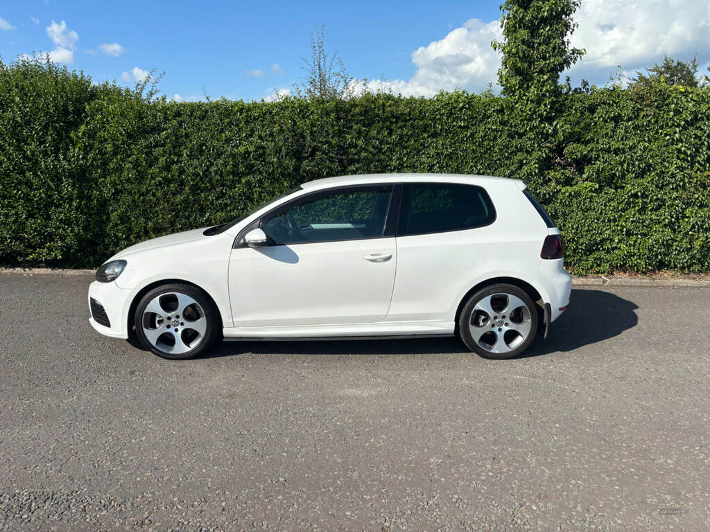 Volkswagen Golf 1.4 Tsi 160 Gt KX60TKN White #2