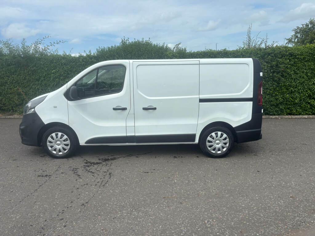 Vauxhall Vivaro 2700 1.6Cdti 120Ps H1 Van IGZ5247 White #2