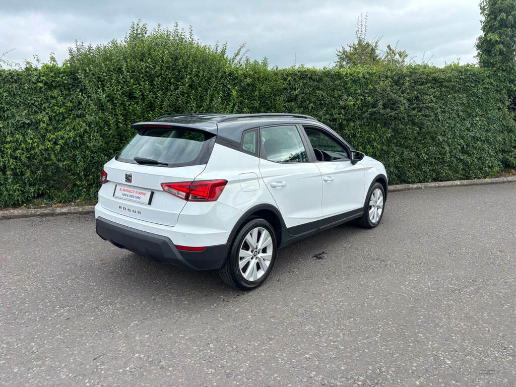 Seat Arona 1.6 Tdi 115 Se Technology Lux Ez PY68UPV White #2