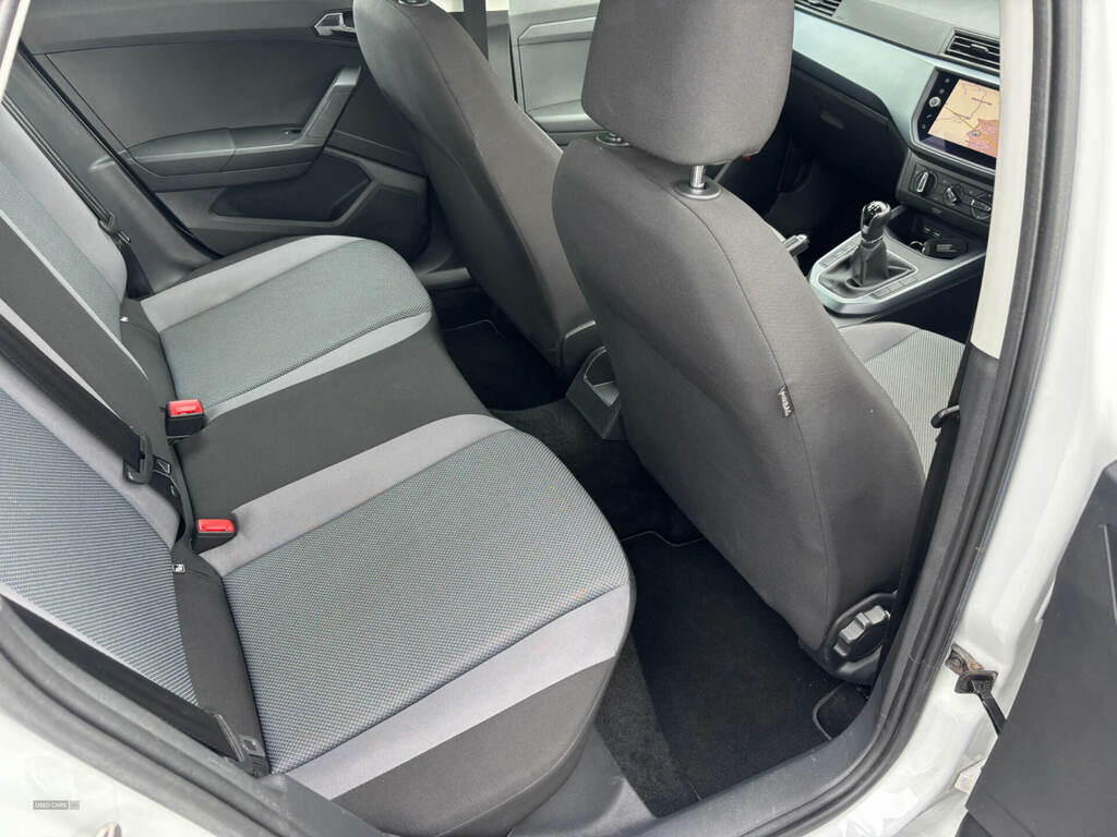 Seat Arona 1.6 Tdi 115 Se Technology Lux Ez PY68UPV White #4