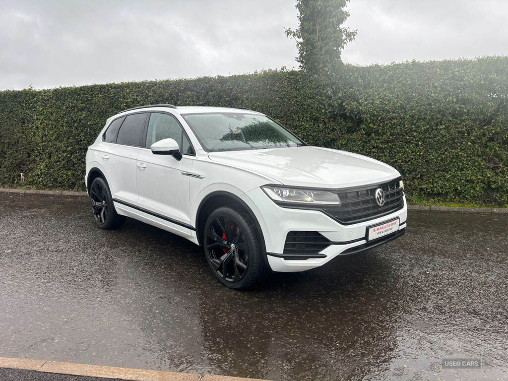 Volkswagen Touareg 3.0 V6 Tdi 4Motion Sel Tip DHZ22 White #2
