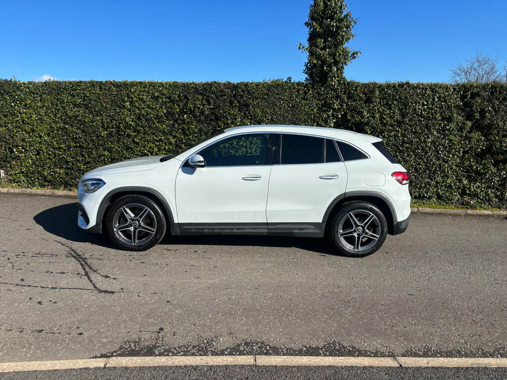 Mercedes-Benz GLA Class Gla 200D Amg Line Premium GX21SFF White #2