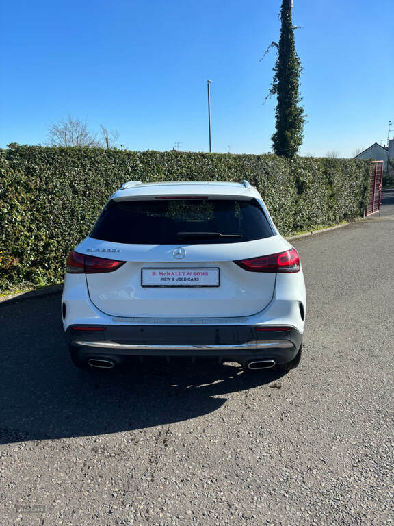 Mercedes-Benz GLA Class Gla 200D Amg Line Premium GX21SFF White #3