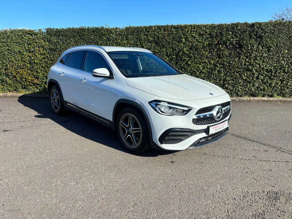 Mercedes-Benz GLA Class Gla 200D Amg Line Premium White