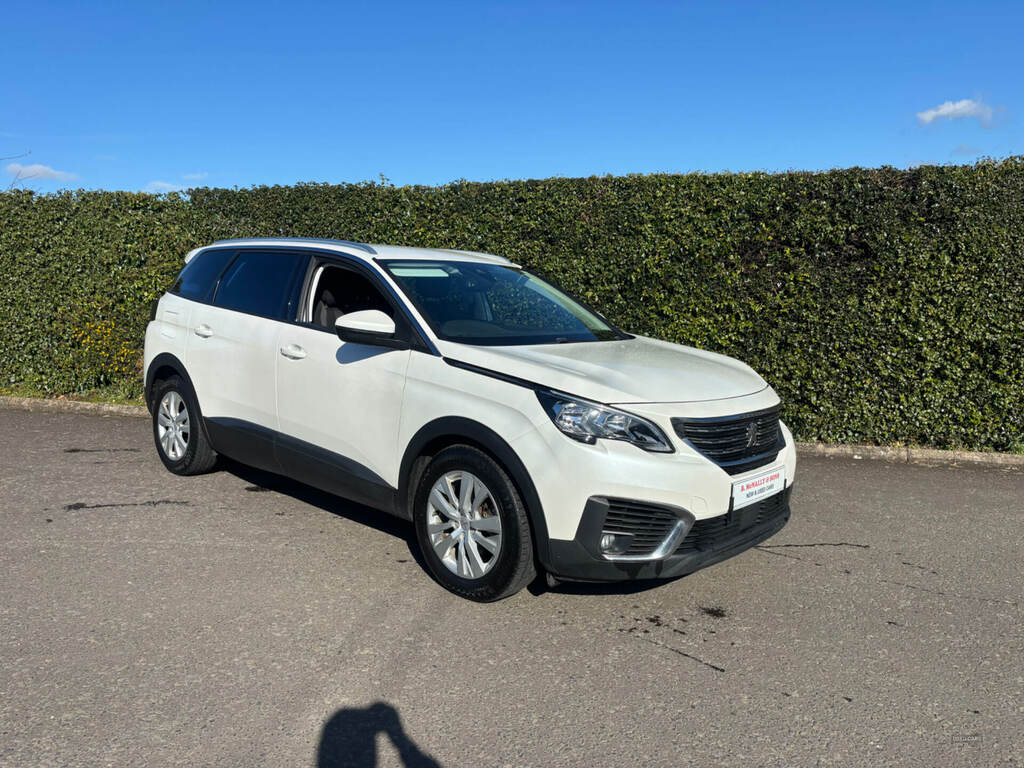 Peugeot 5008 1.5 Bluehdi Active White