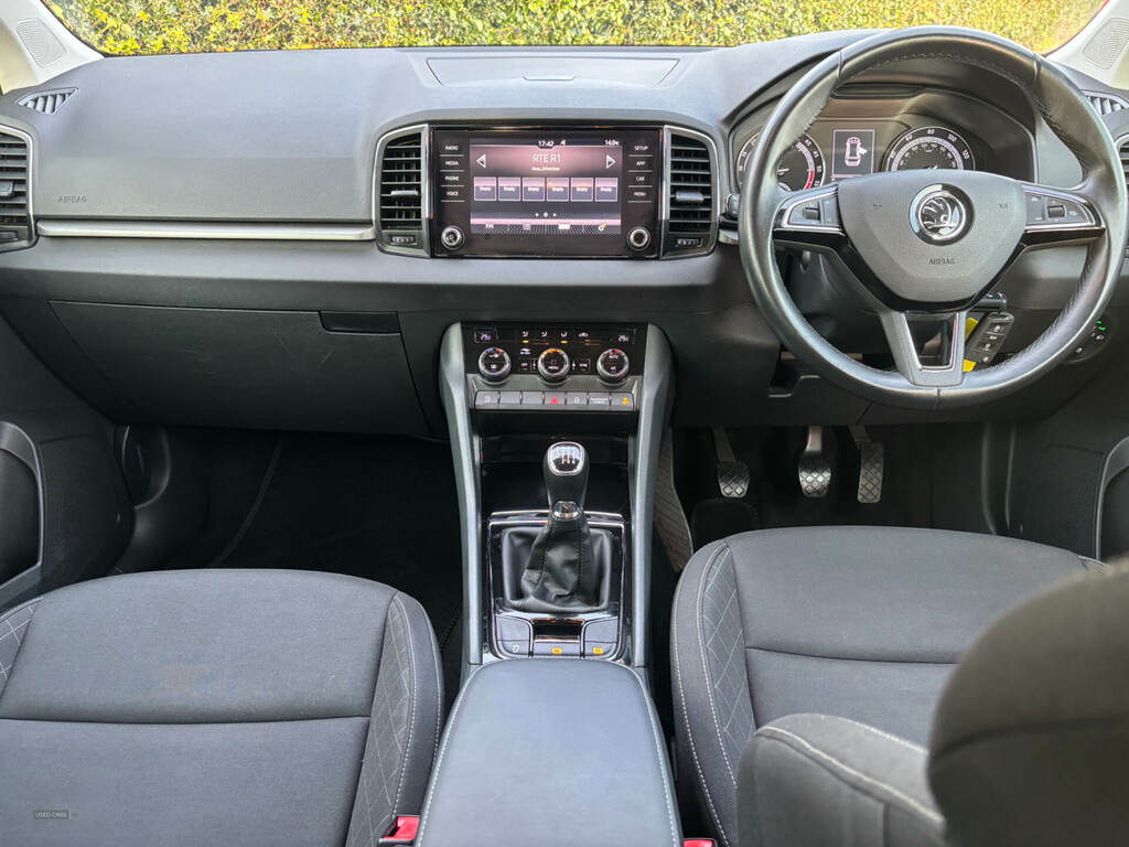 Skoda Karoq 1.6 Tdi Se YY68HZE White #6