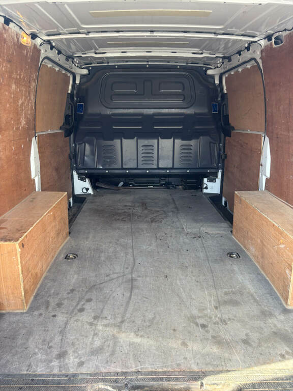Mercedes-Benz Vito 111Cdi Van White #4