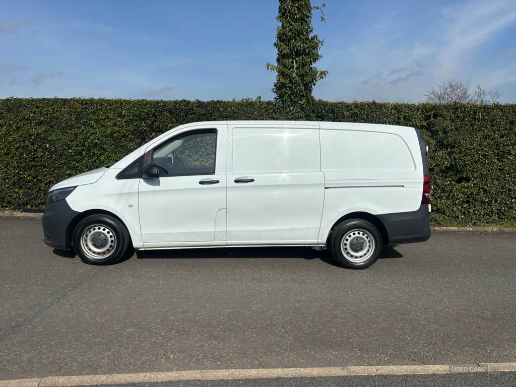 Mercedes-Benz Vito 111Cdi Van White #2