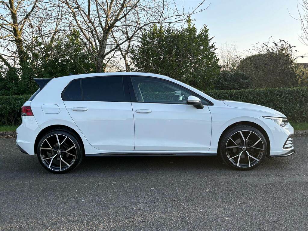 Volkswagen Golf 2.0 Tdi Life Dsg GD21XWW White #2