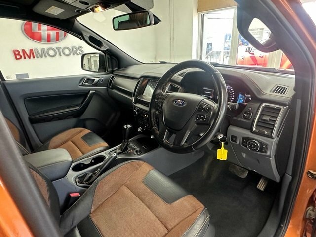 Ford Ranger 3.2 Tdci Wildtrak Pickup Double Cab Aut YH69WNO Orange #3