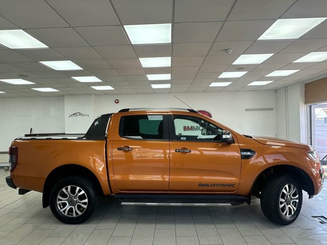 Ford Ranger 3.2 Tdci Wildtrak Pickup Double Cab Aut YH69WNO Orange #2