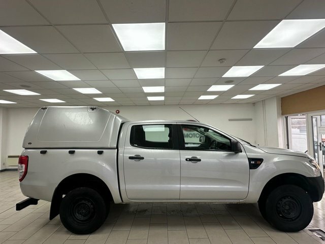 Ford Ranger 2.2 Tdci XL Super Pickup Extended Cab M Silver #4