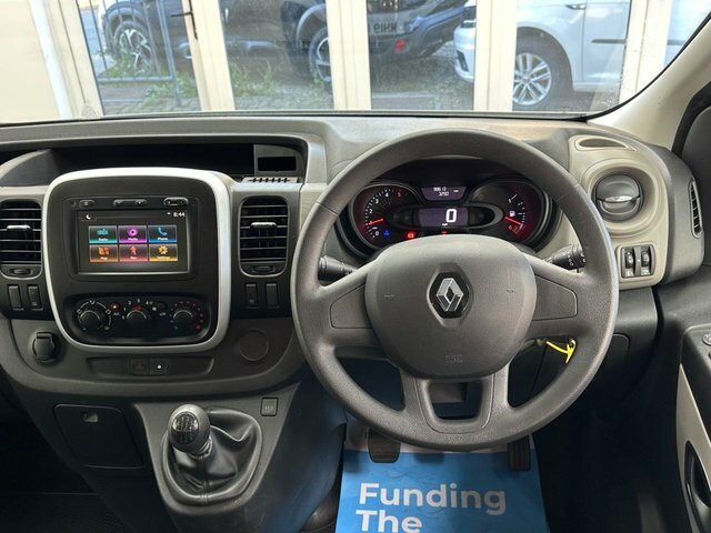 Renault Trafic 1.6 Dci 27 Business Minibus Double Cab MH19KCA White #4