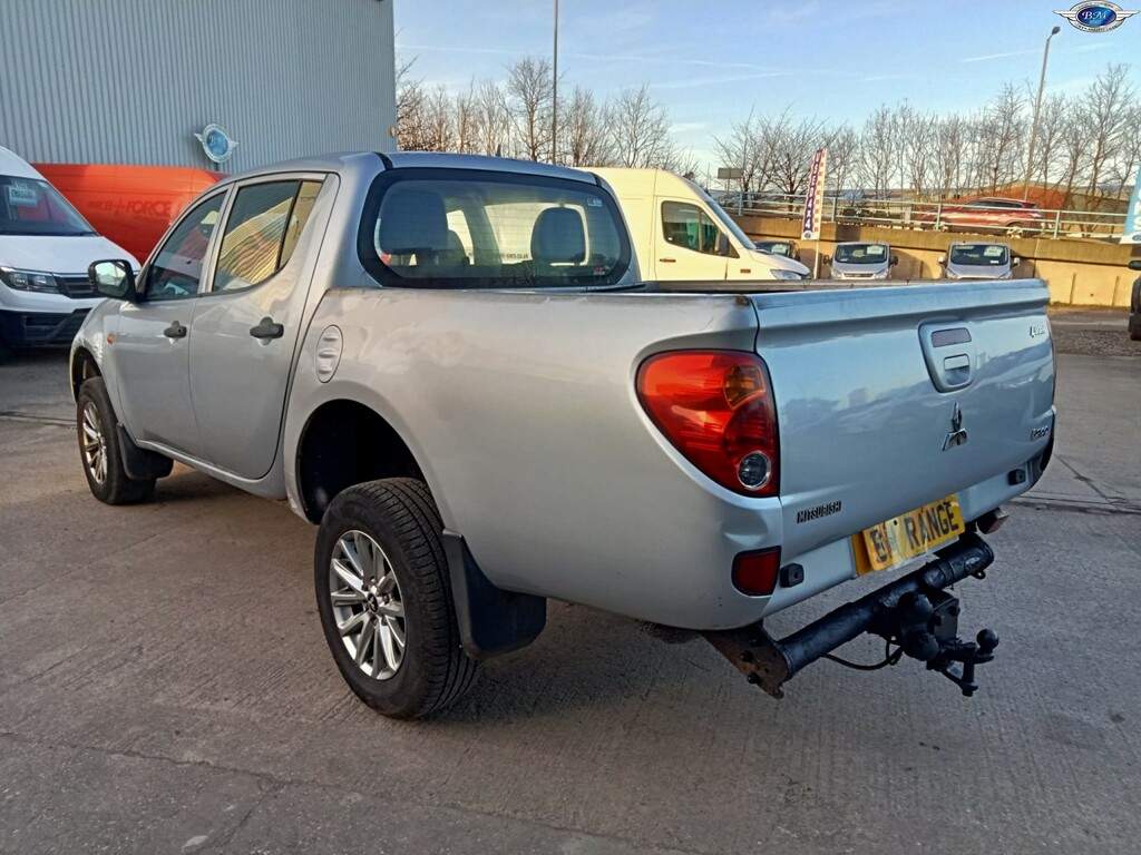 Mitsubishi L200 2.5 Di-d 4Work 2010 Silver #5