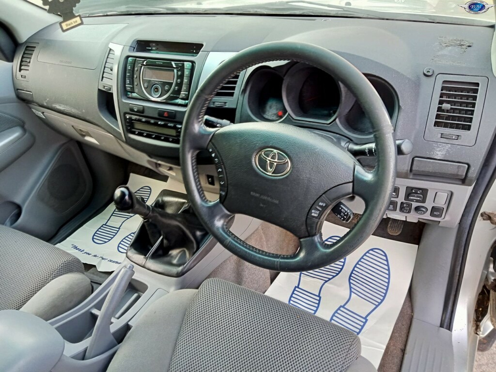 Toyota HILUX 3.0 2011 Silver #3