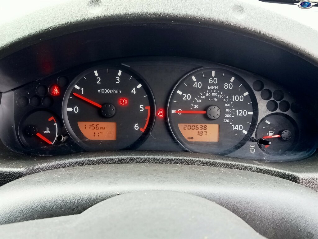 Nissan Navara Dci Se Grey #11